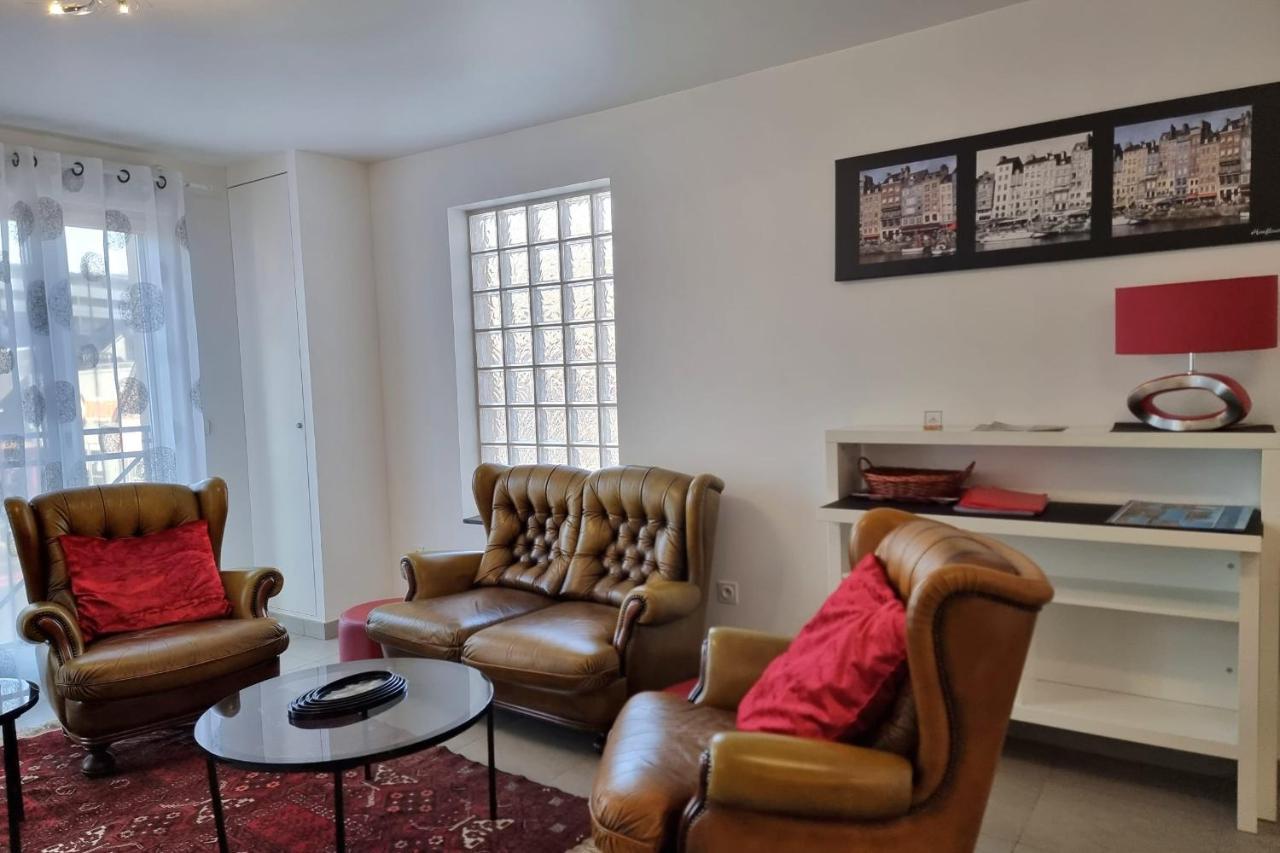 Chez Lou Et Dan 4P Apartment With Balcony Elevator And Secure Parking Онфлёр Экстерьер фото